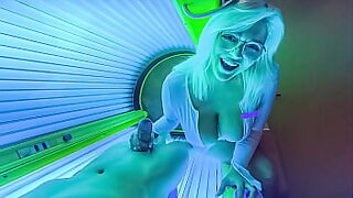 Tube sex salon