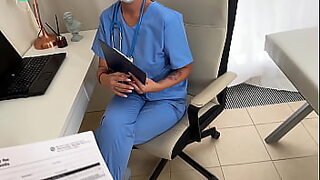 Doctor sex with mom