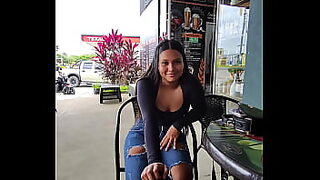 Muchachitas nalgonas en la calle